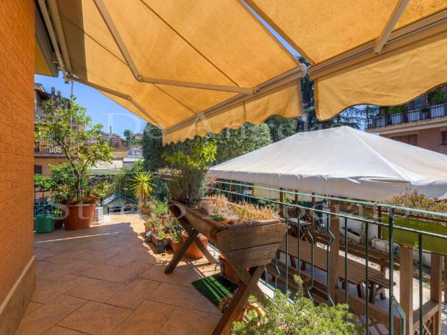 Villa in vendita a Roma RM