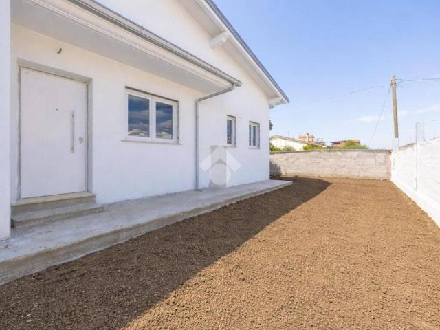 Villa in vendita a Roma RM