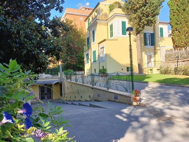 Villa in vendita a Roma RM