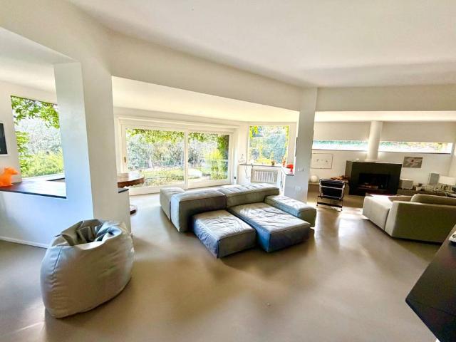 Villa in vendita a Roma RM