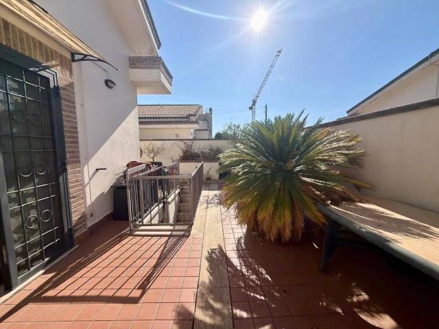 Villa in vendita a Roma RM
