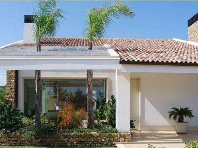 Villa in vendita a Roma RM