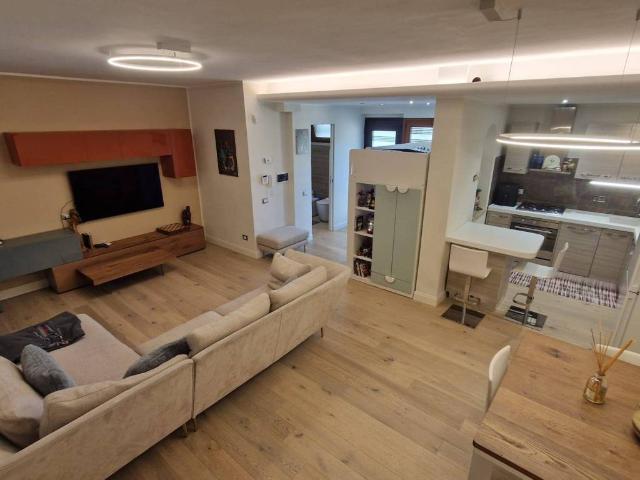 Villa in vendita a Roma RM