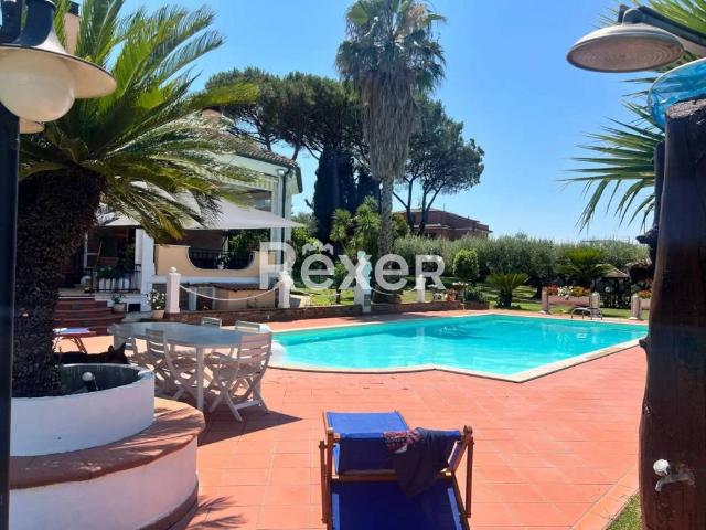 Villa in vendita a Roma RM