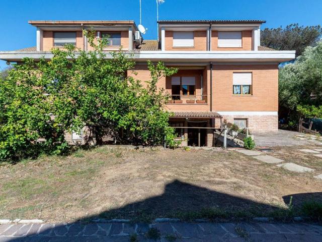Villa in vendita a Roma RM