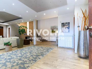 Villa in vendita a Roma RM