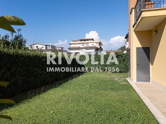 Villa in vendita a Roma RM