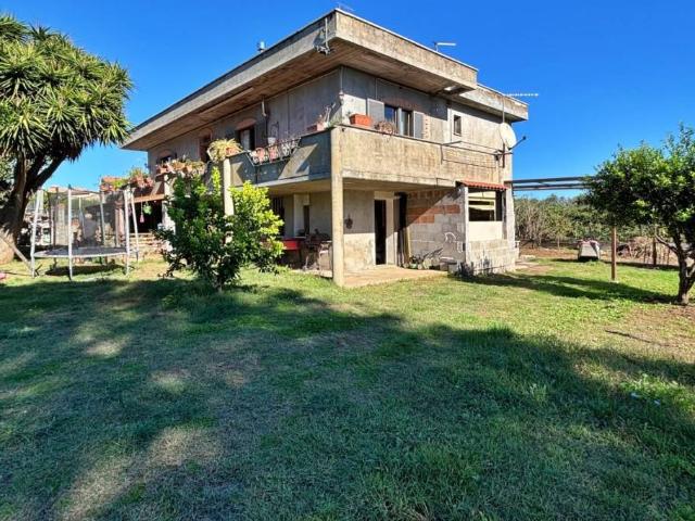 Villa in vendita a Roma RM