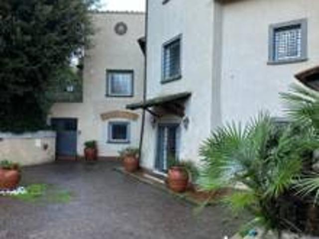 Villa in vendita a Roma RM