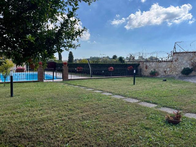 Villa in vendita a Roma RM