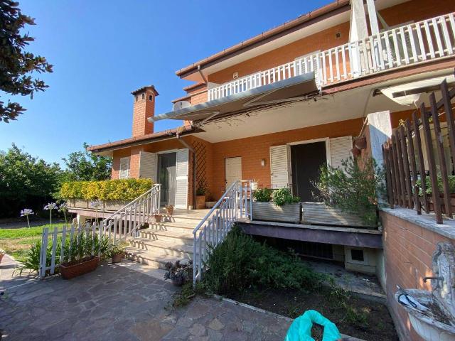 Villa in vendita a Roma RM