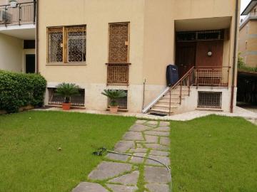 Villa in vendita a Roma RM