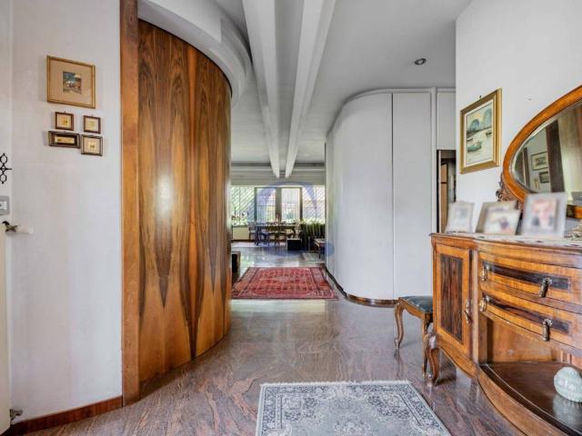 Villa in vendita a Roma RM