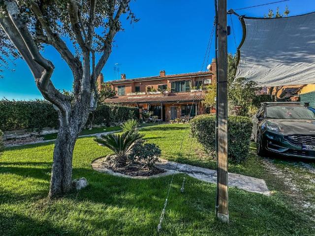 Villa in vendita a Roma RM
