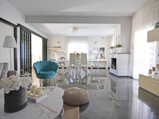 Villa in vendita a Roma RM