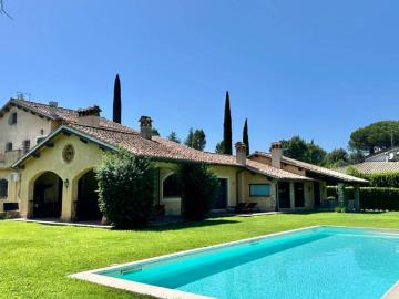 Villa in vendita a Roma RM