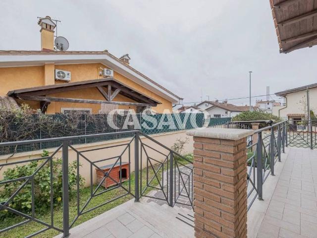 Villa in vendita a Roma RM