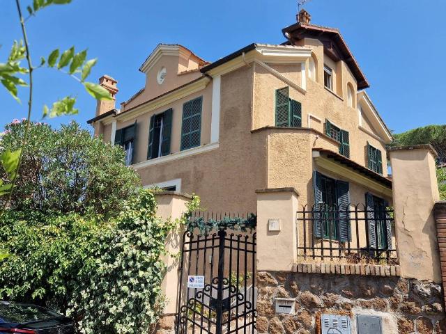 Villa in vendita a Roma RM