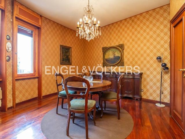 Villa in vendita a Roma RM
