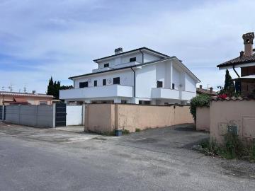 Villa in vendita a Roma RM