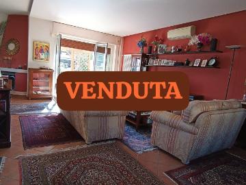 Villa in vendita a Roma RM