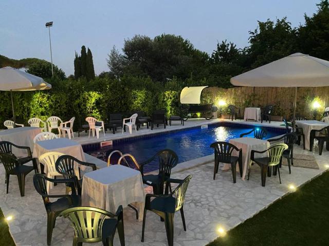 Villa in vendita a Roma RM