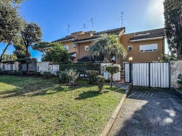 Casal Palocco, Roma Lazio, Lazio - Giardino