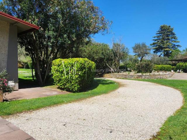 Villa in vendita a Roma RM