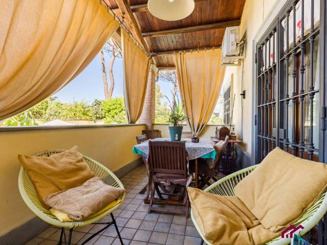 Villa in vendita a Roma RM