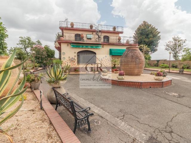 Villa in vendita a Roma RM
