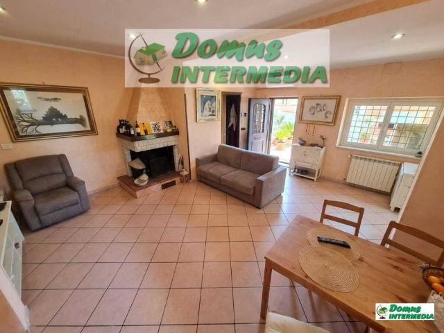 Villa in vendita a Roma RM
