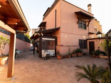 Villa in vendita a Roma RM