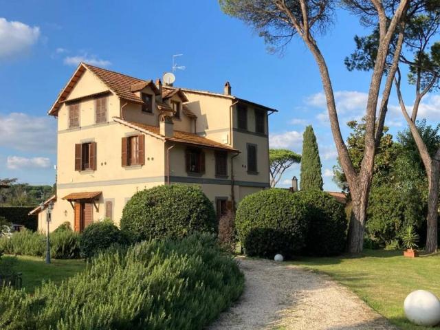 Villa in vendita a Roma RM