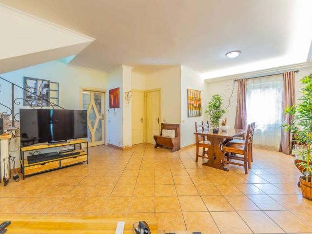 Villa in vendita a Roma RM
