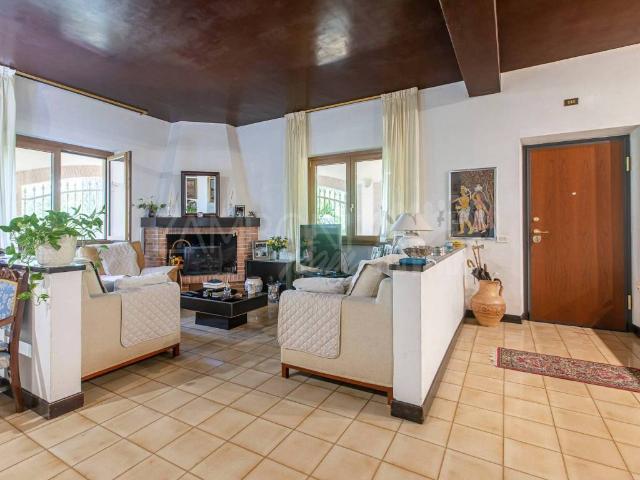 Villa in vendita a Roma RM