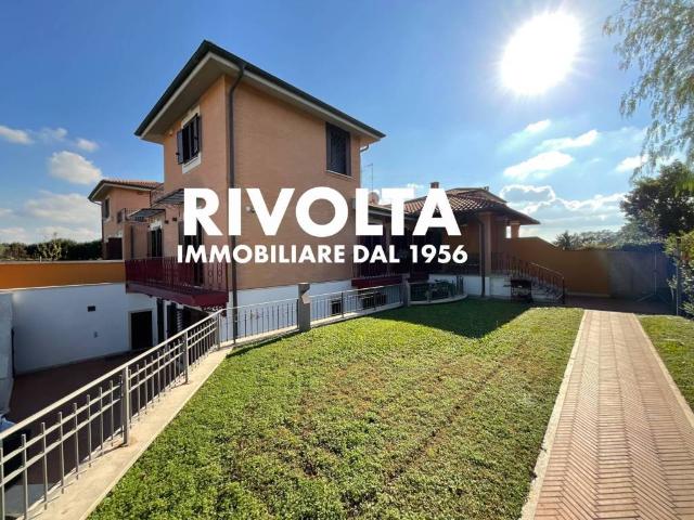 Villa in vendita a Roma RM
