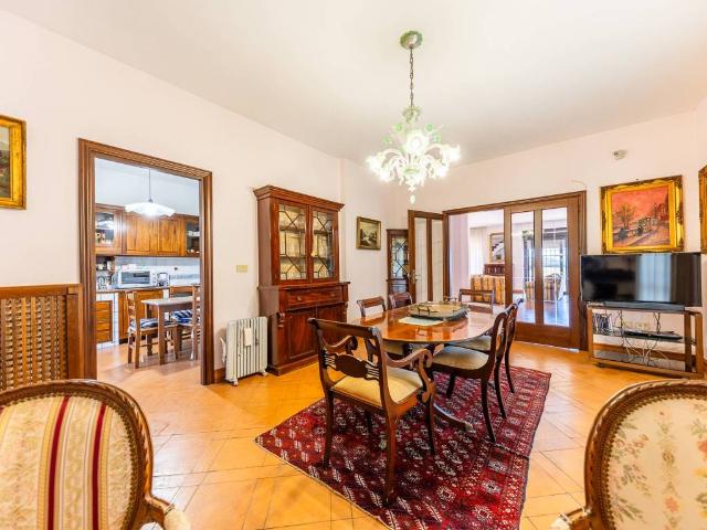 Villa in vendita a Roma RM