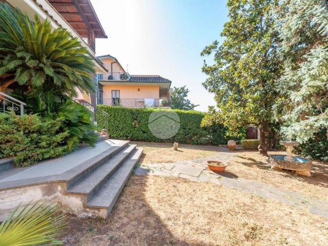 Villa in vendita a Roma RM