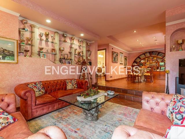 Villa in vendita a Roma RM