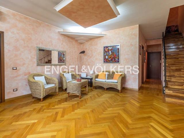 Villa in vendita a Roma RM