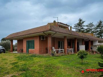 Villa in vendita a Roma RM