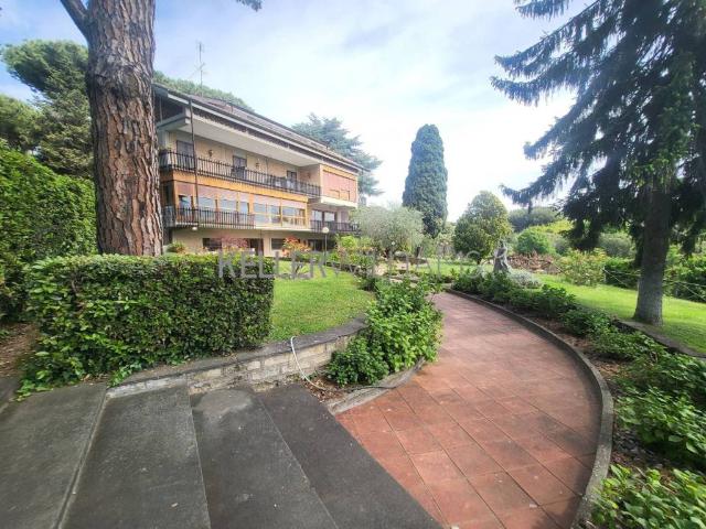 Villa in vendita a Roma RM