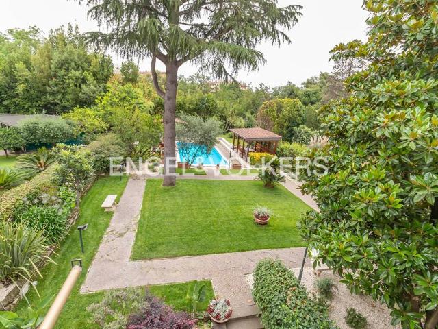 Villa in vendita a Roma RM
