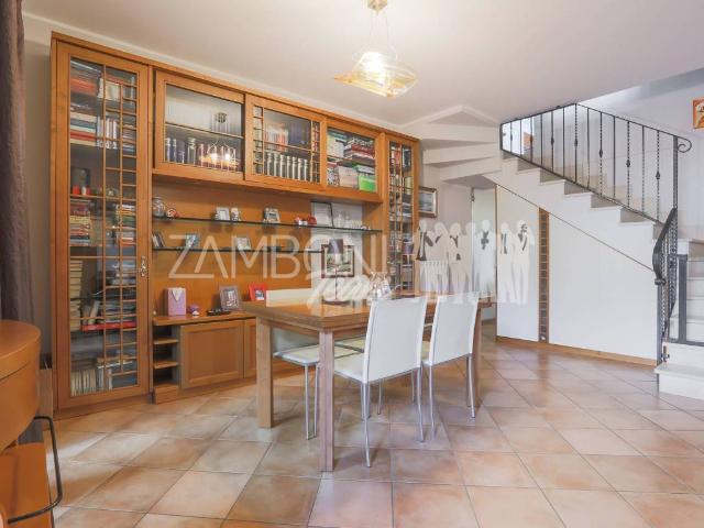 Villa in vendita a Roma RM