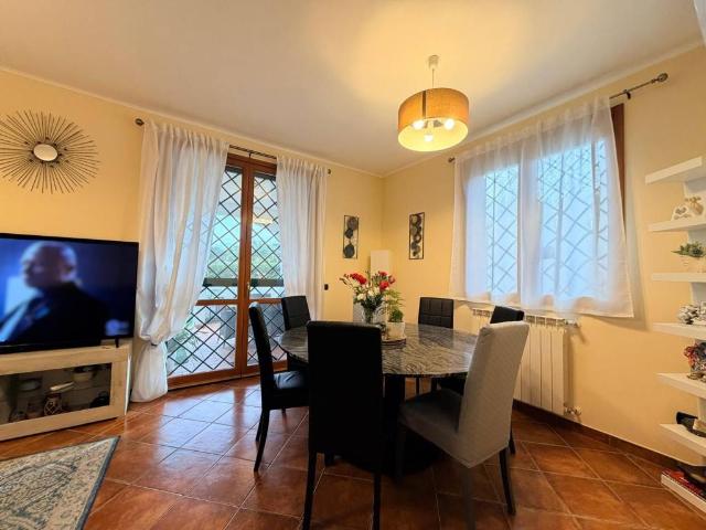 Villa in vendita a Roma RM