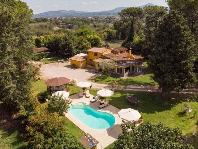 Villa in vendita a Roma RM