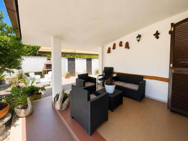 Villa in vendita a Roma RM