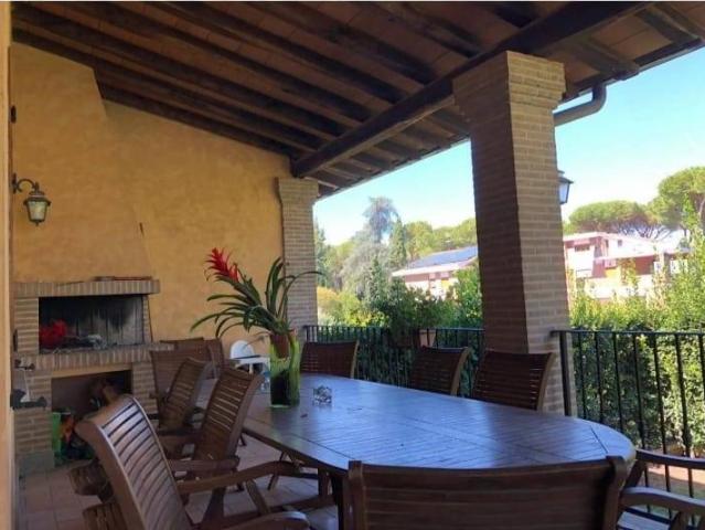 Villa in vendita a Roma RM