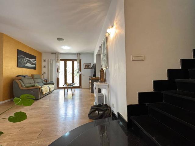 Villa in vendita a Roma RM