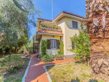 Villa in vendita a Roma RM